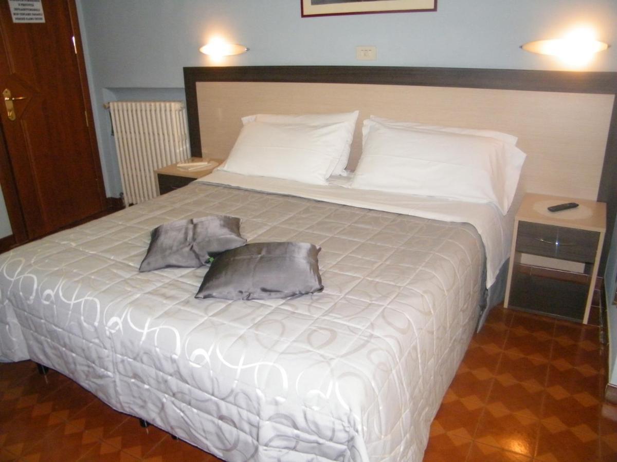 Torino Central-- Rooms And Apartments - Alba Εξωτερικό φωτογραφία