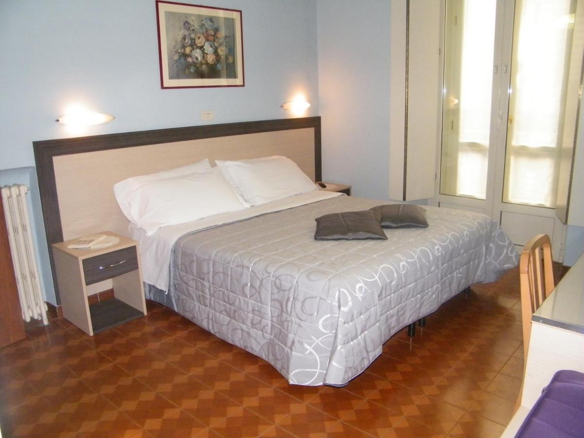 Torino Central-- Rooms And Apartments - Alba Εξωτερικό φωτογραφία